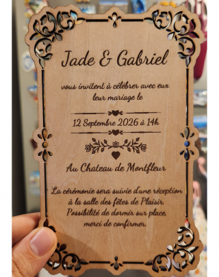 Faire-part de mariage en bois aimanté – Personnalisable